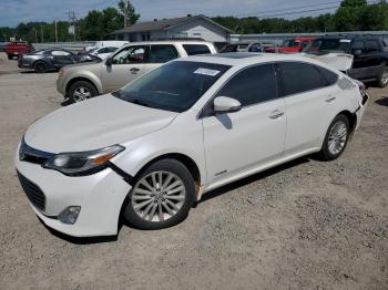  Salvage Toyota Avalon