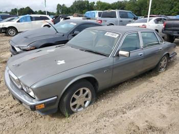  Salvage Jaguar Xj6