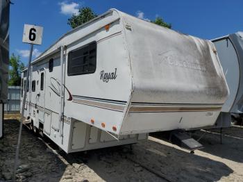  Salvage Coachmen 5th Wheel