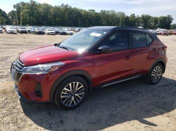  Salvage Nissan Kicks