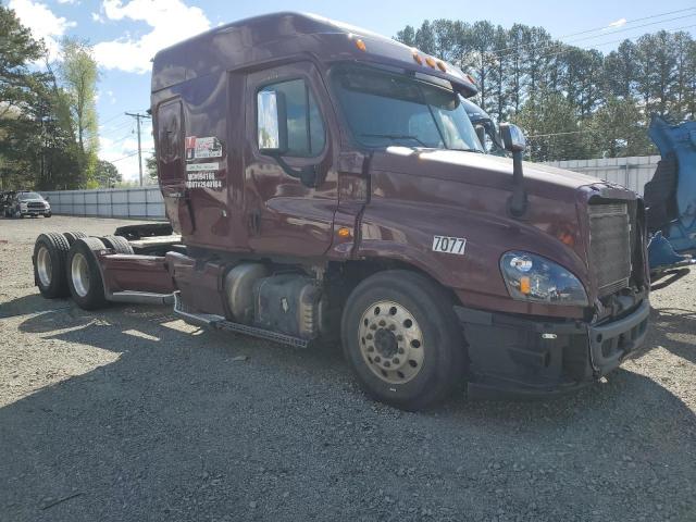  Salvage Freightliner Cascadia 1