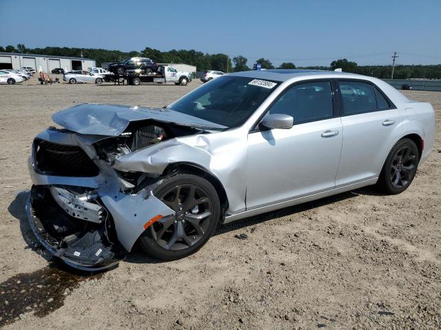  Salvage Chrysler 300