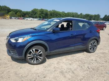  Salvage Nissan Kicks