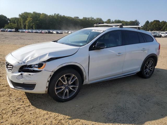  Salvage Volvo V60