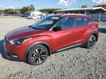  Salvage Nissan Kicks