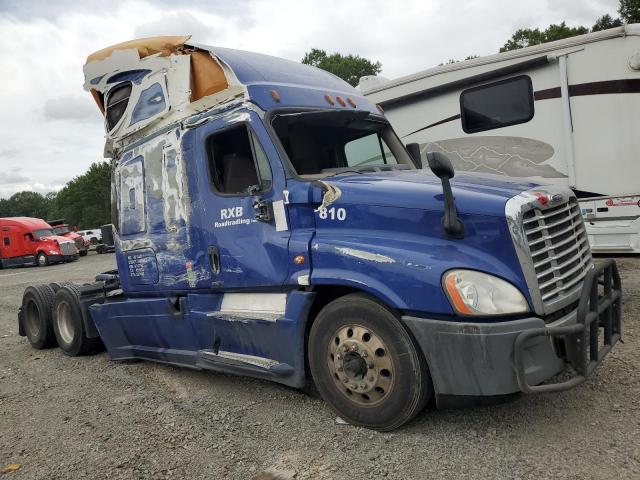  Salvage Freightliner Cascadia 1