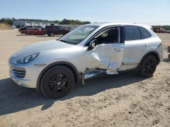  Salvage Porsche Cayenne