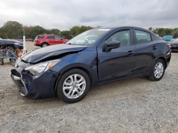  Salvage Toyota Yaris