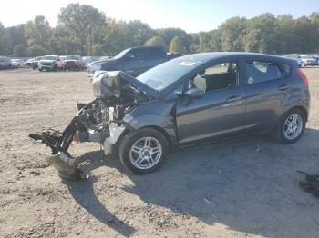  Salvage Ford Fiesta