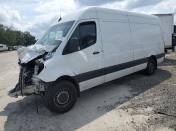  Salvage Mercedes-Benz Sprinter