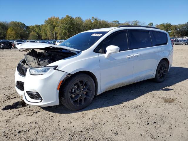  Salvage Chrysler Pacifica