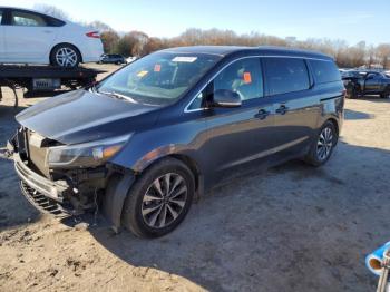  Salvage Kia Sedona