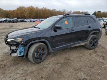  Salvage Jeep Cherokee