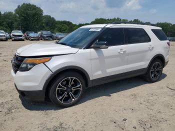  Salvage Ford Explorer