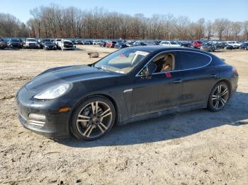  Salvage Porsche Panamera