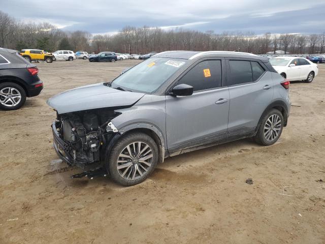  Salvage Nissan Kicks