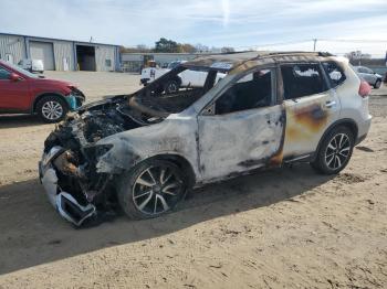  Salvage Nissan Rogue