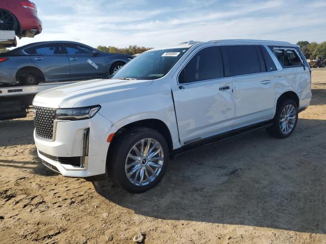  Salvage Cadillac Escalade