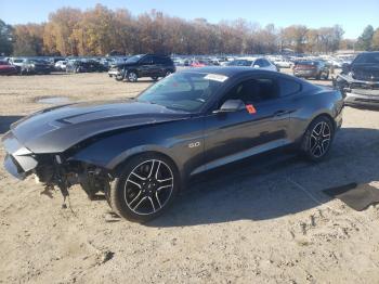  Salvage Ford Mustang