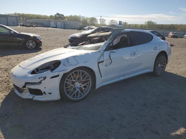  Salvage Porsche Panamera