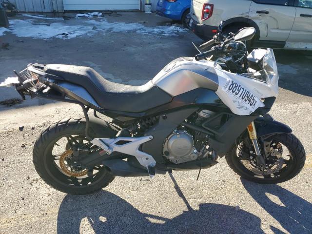  Salvage Honda Adv650