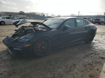  Salvage Porsche Panamera