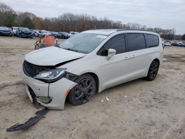  Salvage Chrysler Pacifica