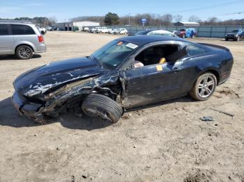  Salvage Ford Mustang