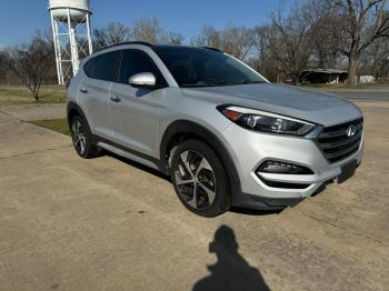  Salvage Hyundai TUCSON