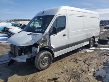  Salvage Mercedes-Benz Sprinter