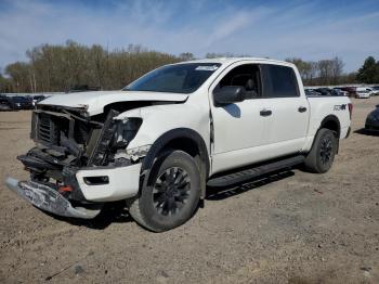  Salvage Nissan Titan