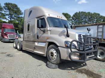  Salvage Freightliner Cascadia 1