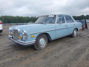  Salvage Mercedes-Benz 280-Class
