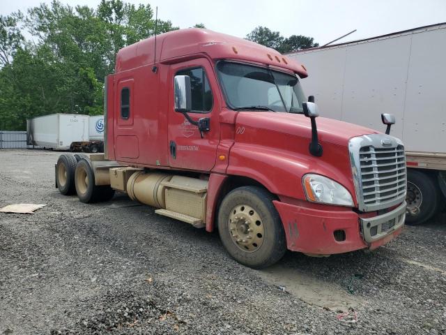  Salvage Freightliner Cascadia 1