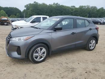  Salvage Nissan Kicks
