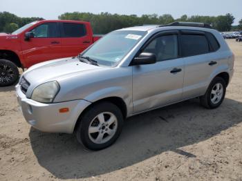  Salvage Hyundai TUCSON