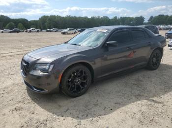  Salvage Chrysler 300