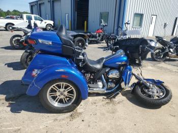  Salvage Harley-Davidson Fl