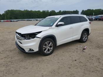  Salvage Toyota Highlander