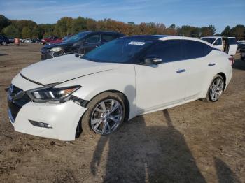  Salvage Nissan Maxima