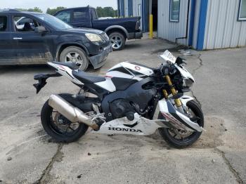  Salvage Honda Cbr Cycle