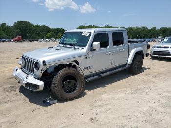  Salvage Jeep Gladiator