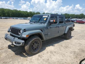  Salvage Jeep Gladiator