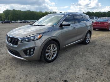  Salvage Kia Sorento