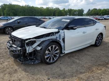  Salvage Nissan Maxima