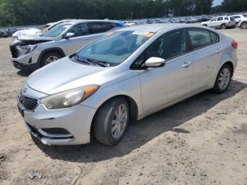  Salvage Kia Forte