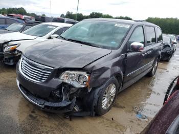  Salvage Chrysler Minivan