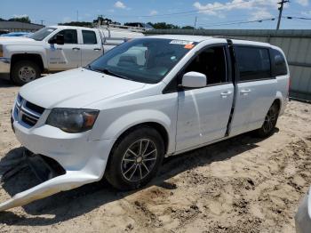  Salvage Dodge Caravan