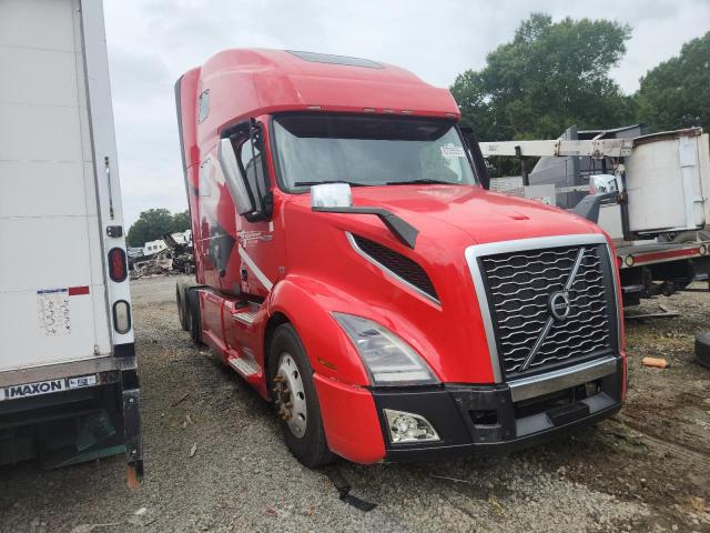  Salvage Volvo Vnl