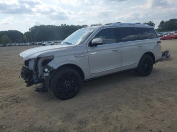  Salvage Lincoln Navigator